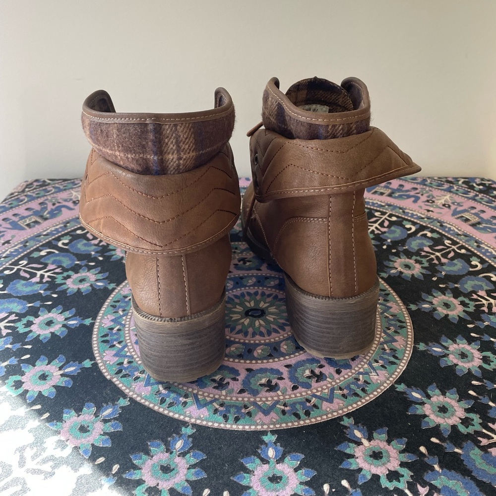 Combat Booties - Picture 2 of 4